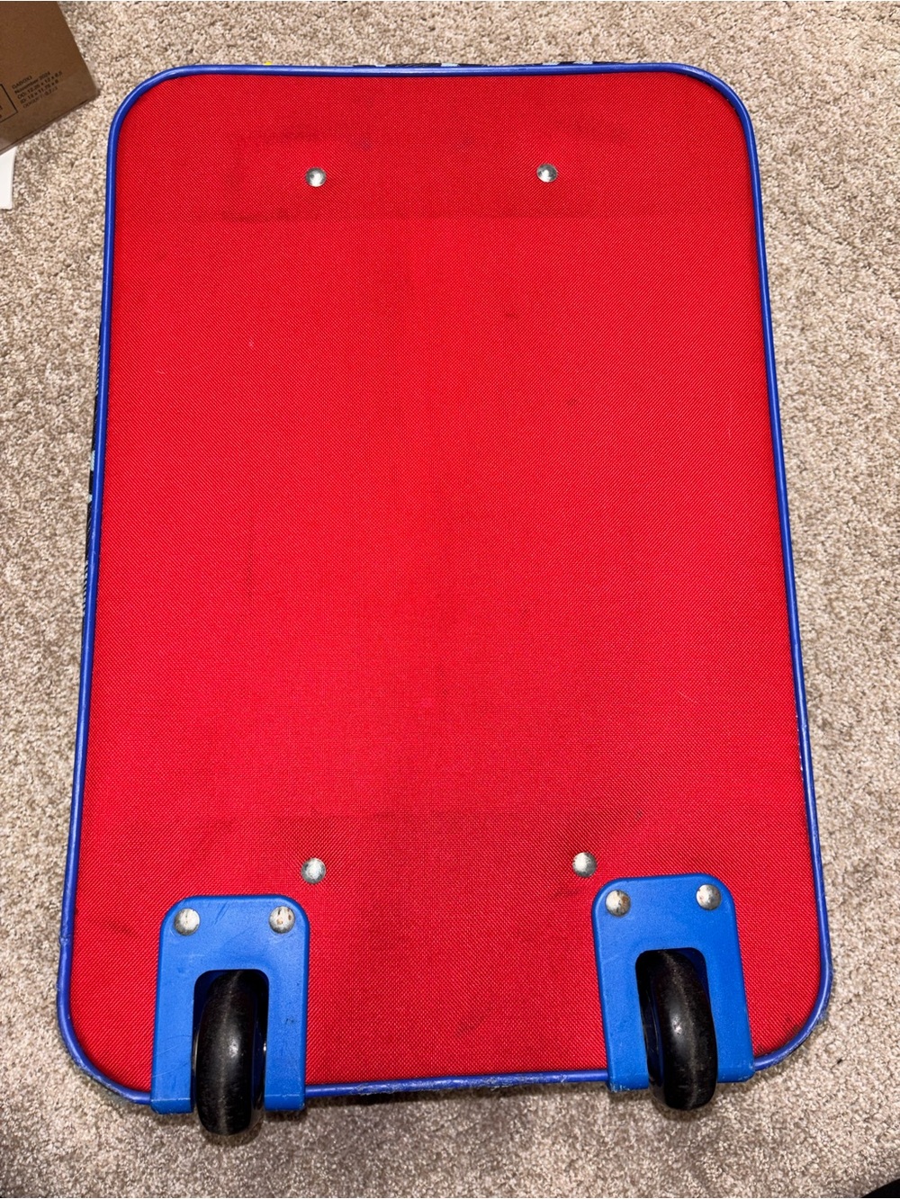 Vintage American Tourister Kids Mickey Mouse Red Travel Carry-On - Picture 4 of 11